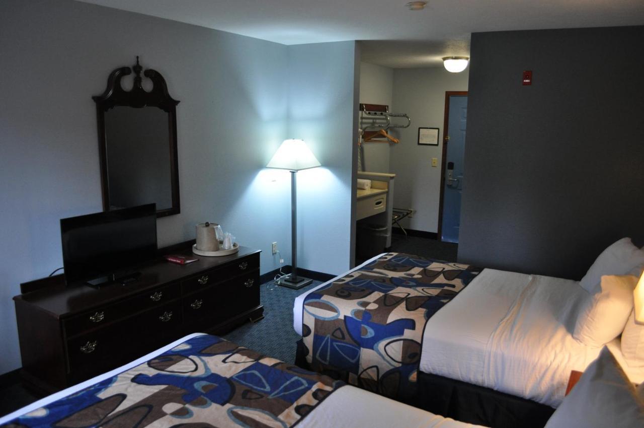 Grand Islander Hotel プットインベイ エクステリア 写真
